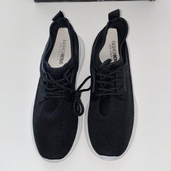 NIB Black Sneaker by Fashion Nova Just like Lightening Runner Size:9 - Picture 3 of 7